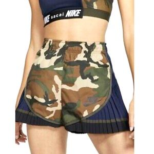 NEW! NIKE X SACAI Camouflaged Pleated Tempo Shorts.